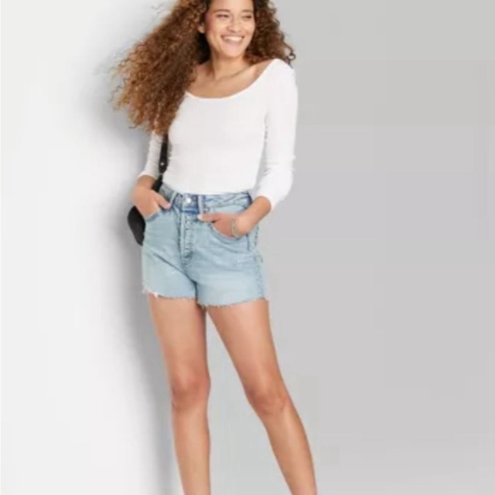 NWT Wild Fable Women's Super High-Rise Curvy Cutoff Distressed Light Jean Shorts